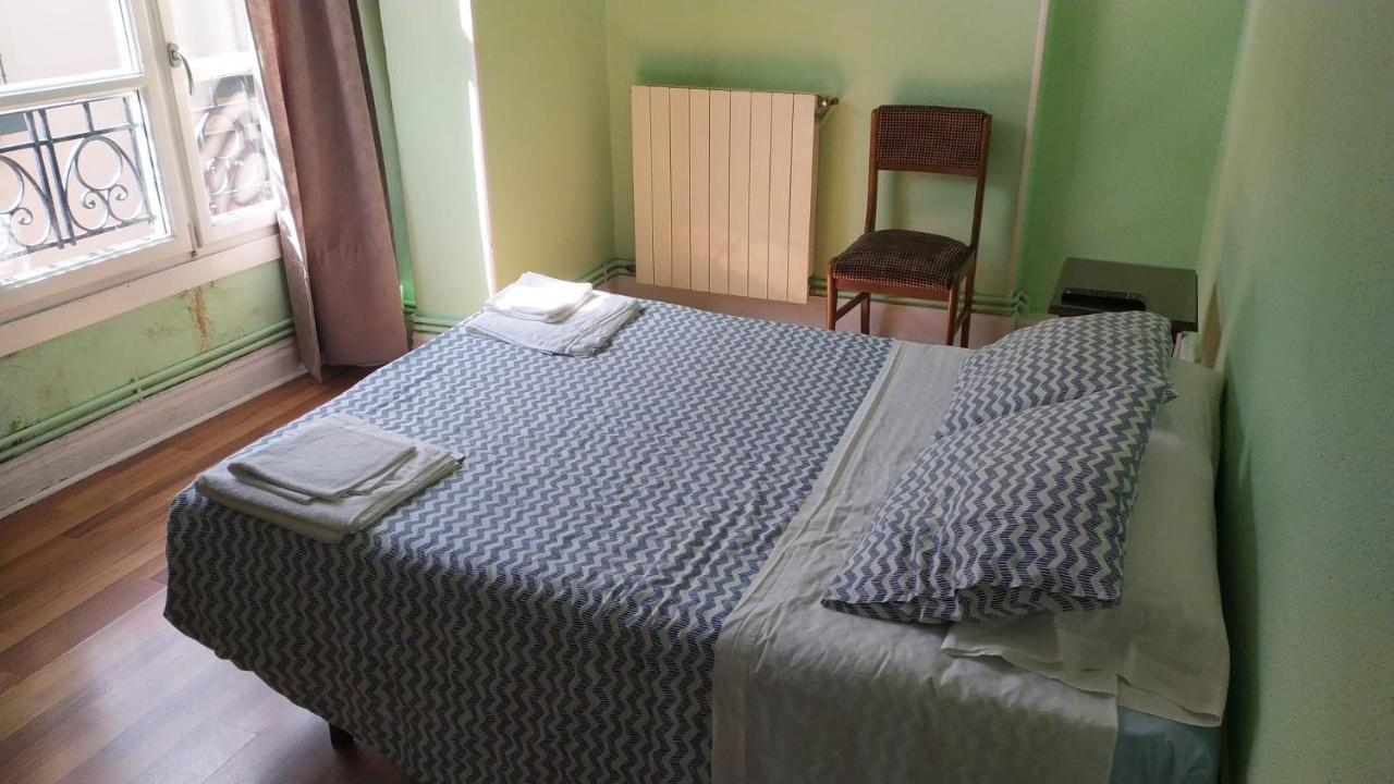 Pension Manoli Bilbao Bagian luar foto