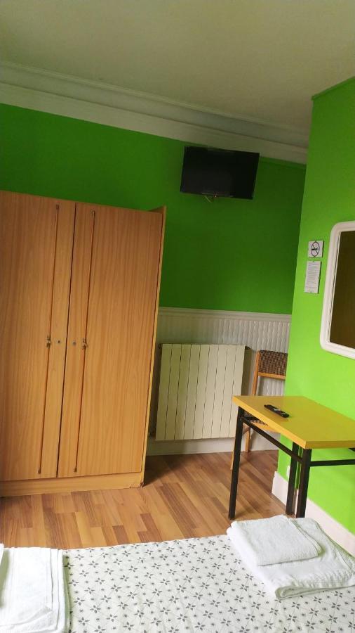 Pension Manoli Bilbao Bagian luar foto