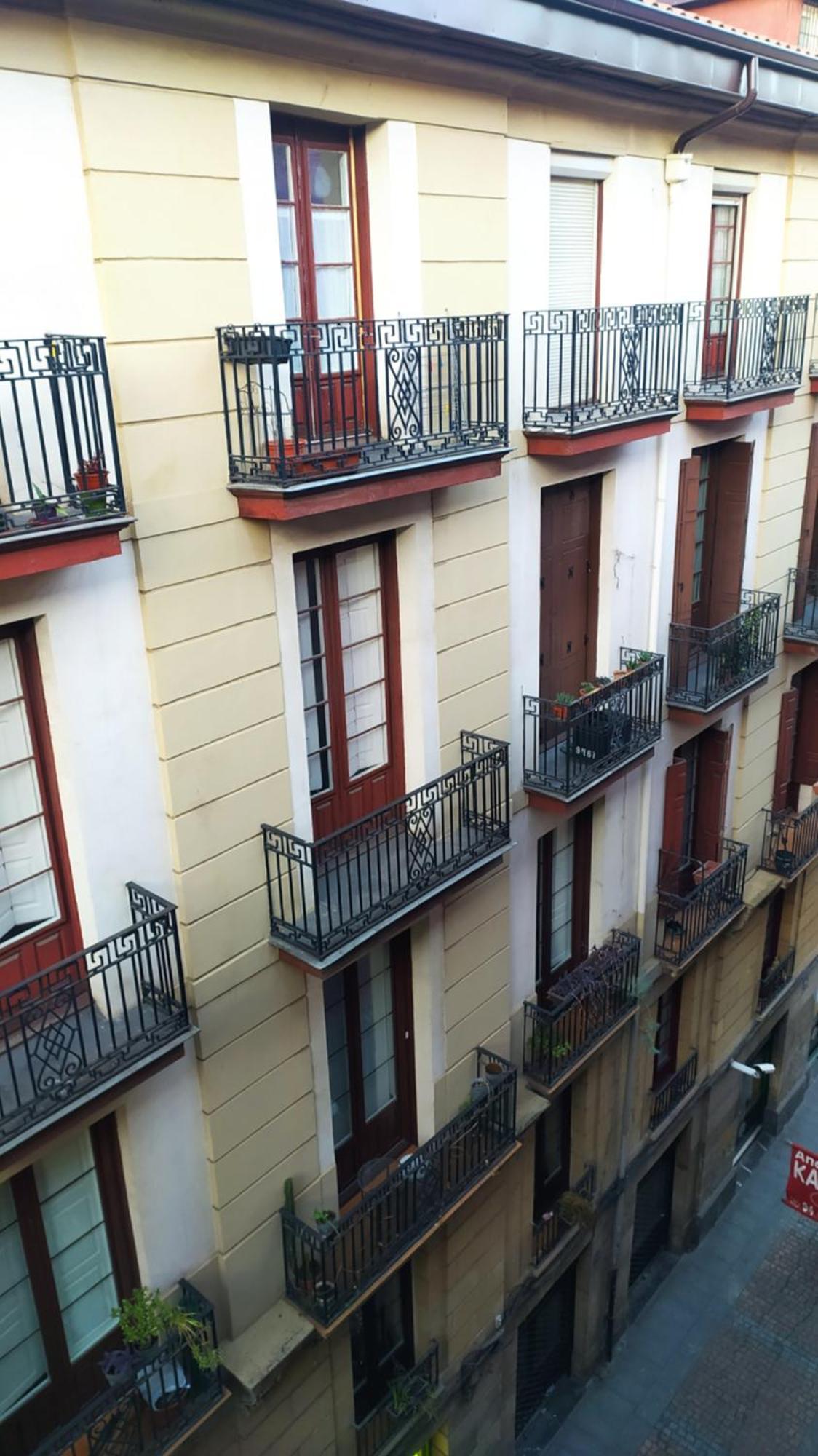 Pension Manoli Bilbao Bagian luar foto