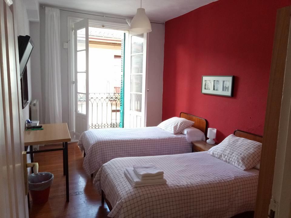 Pension Manoli Bilbao Bagian luar foto