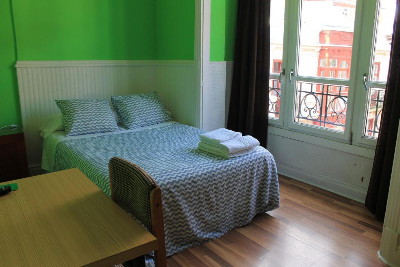 Pension Manoli Bilbao Bagian luar foto