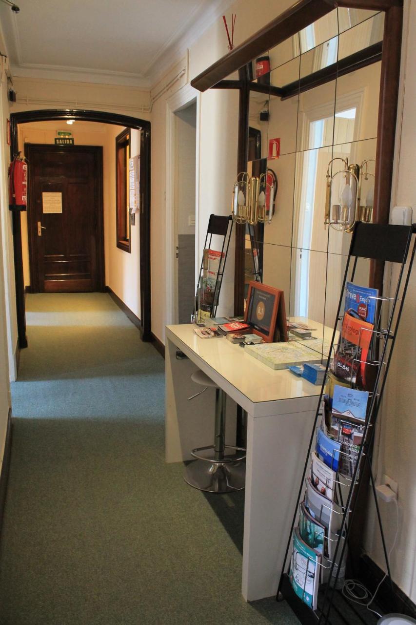 Pension Manoli Bilbao Bagian luar foto